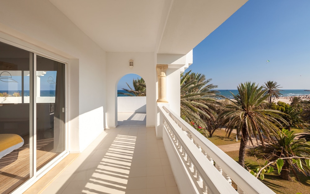 OCEANA HOTEL & SPA — Hotel building in Hammamet, Nabeul