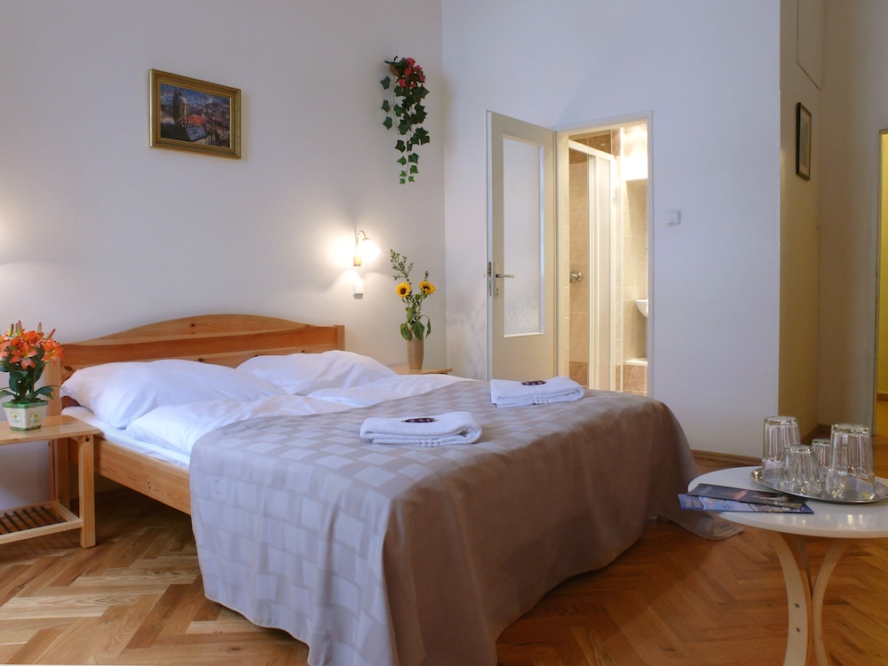 Pension Prague City — Hotel rooms in Prague, Prague