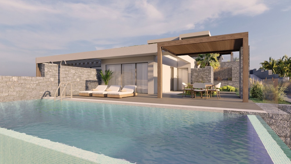 Nana Princess Suites, Villas & Spa — Swimming pool in Stalida