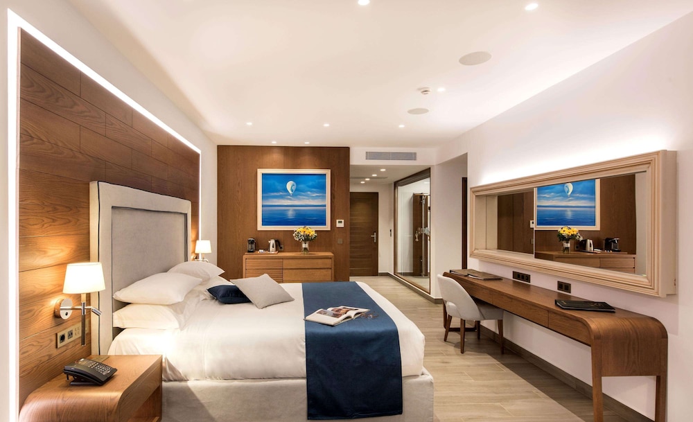 Nana Princess Suites, Villas & Spa — Hotel rooms in Stalida