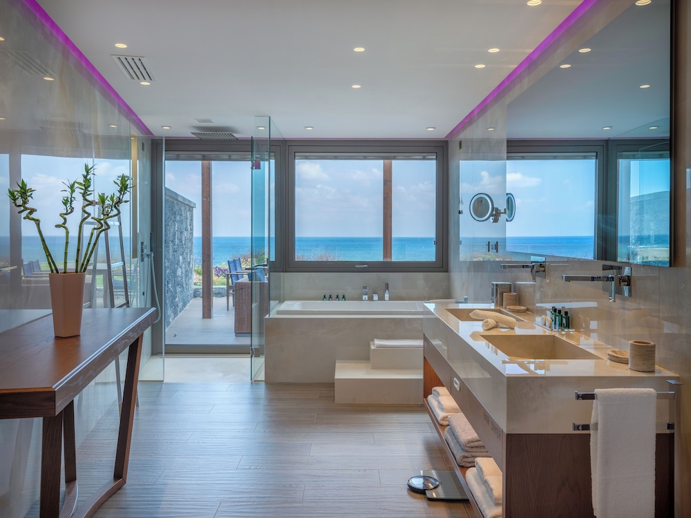 Nana Princess Suites, Villas & Spa — Hotel rooms in Stalida