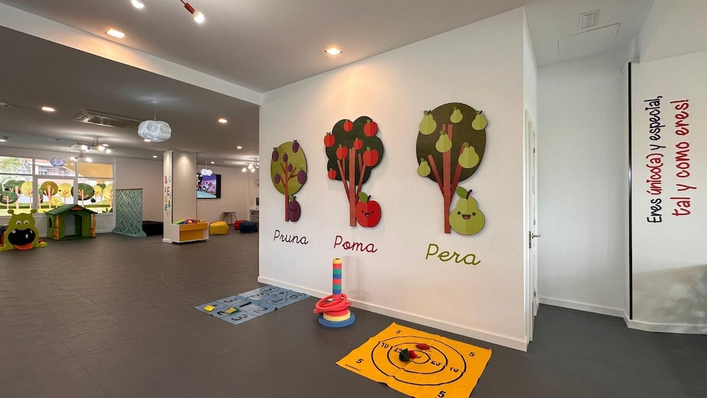 Evenia Olympic Suites — Attractions for children in Lloret de Mar, Catalonia