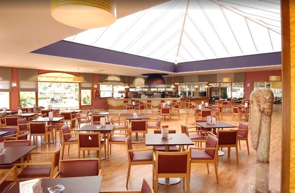 Evenia Olympic Suites — Restaurant & bars in Lloret de Mar, Catalonia