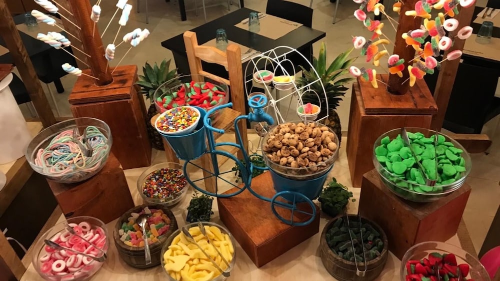 Evenia Olympic Suites — Restaurant & bars in Lloret de Mar, Catalonia