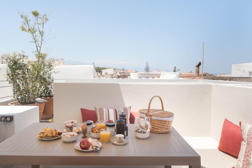Cressa Suites - Adults Only — Hotel building in Rethymnon