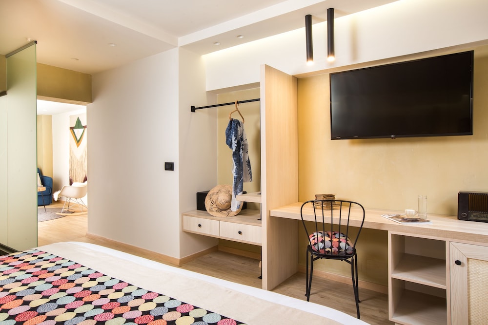 Cressa Suites - Adults Only — Hotel rooms in Rethymnon
