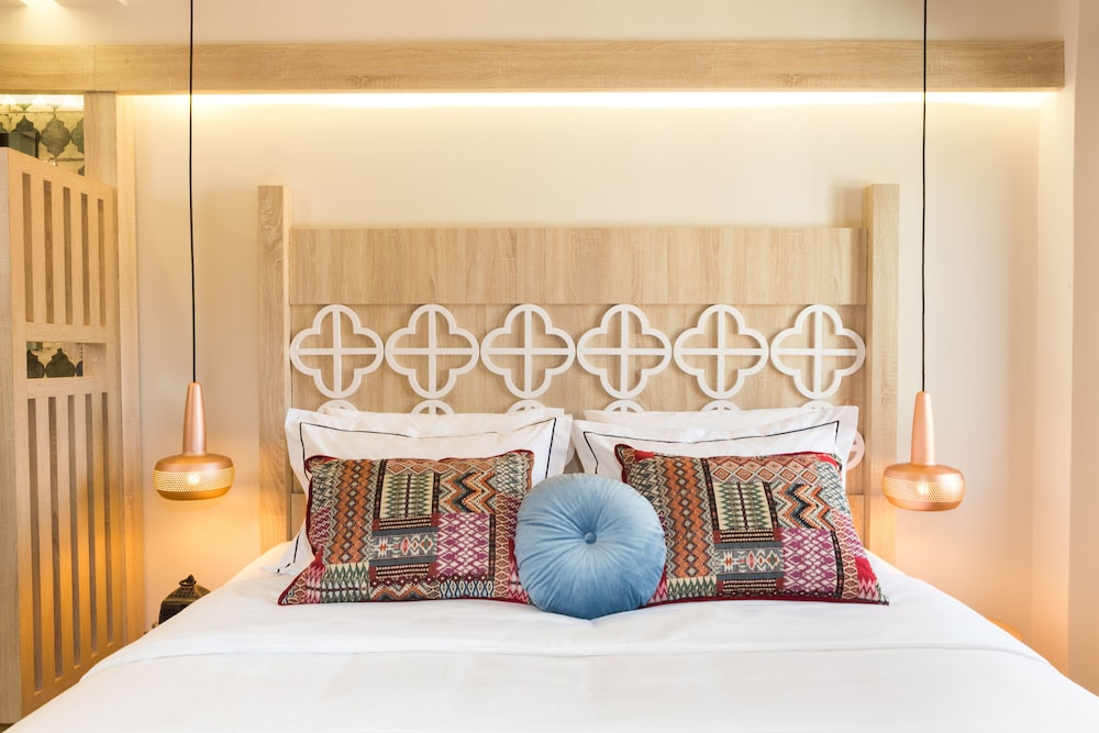 Cressa Suites - Adults Only — Hotel rooms in Rethymnon