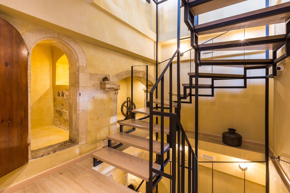 Cressa Suites - Adults Only — Hotel building in Rethymnon