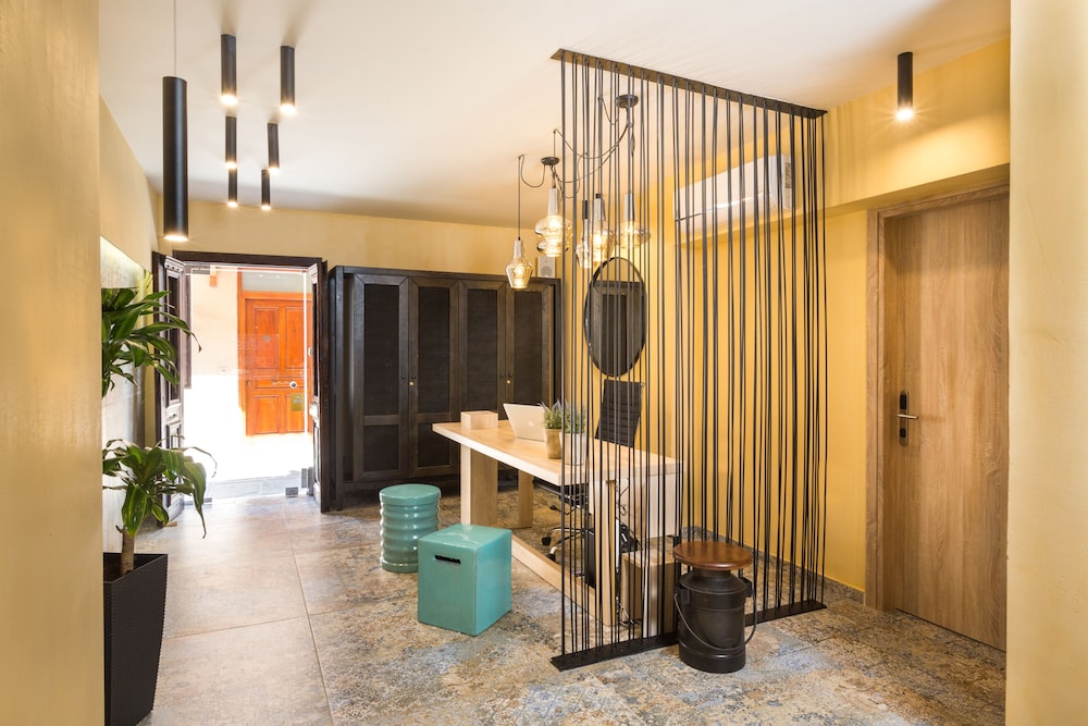 Cressa Suites - Adults Only — Hotel building in Rethymnon