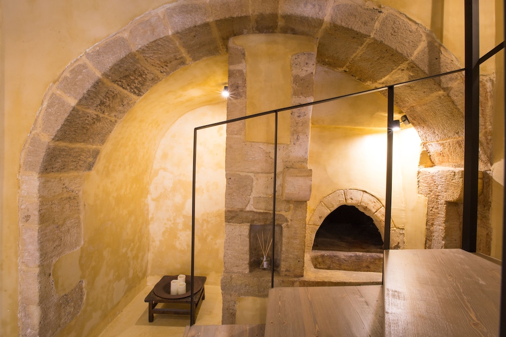 Cressa Suites - Adults Only — Hotel building in Rethymnon