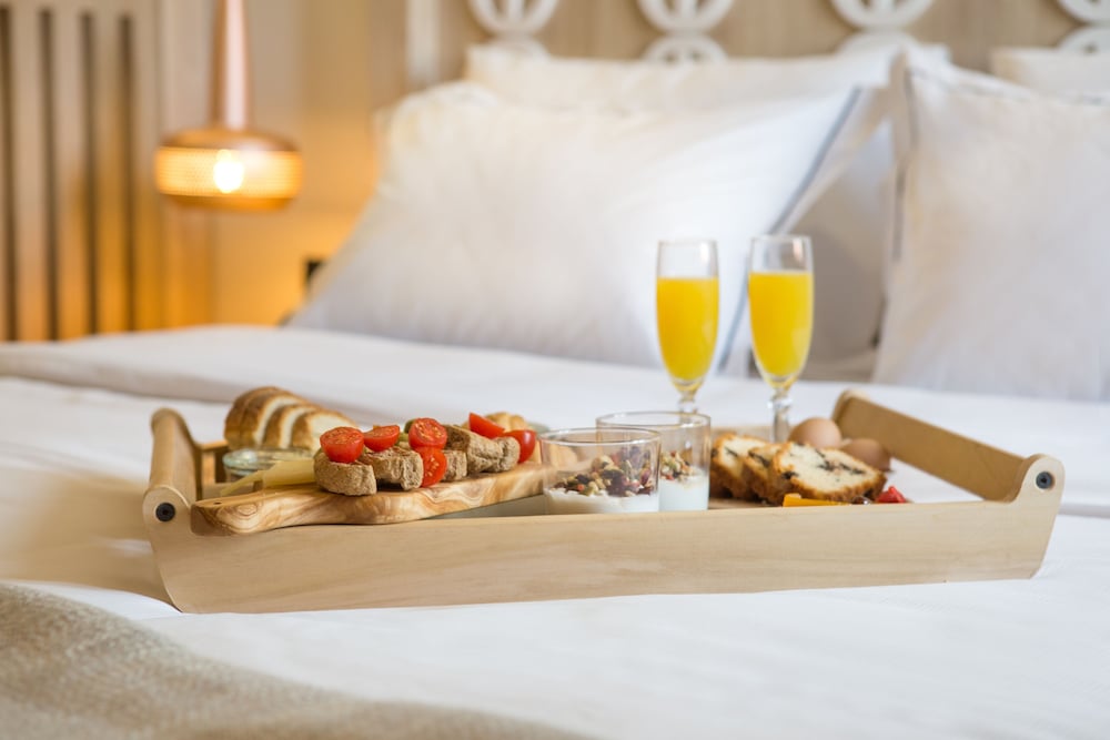 Cressa Suites - Adults Only — Hotel rooms in Rethymnon
