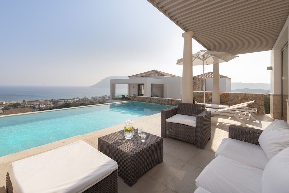 White Rock of Kos - Adults Only — Swimming pool in Kefalos, South Aegean