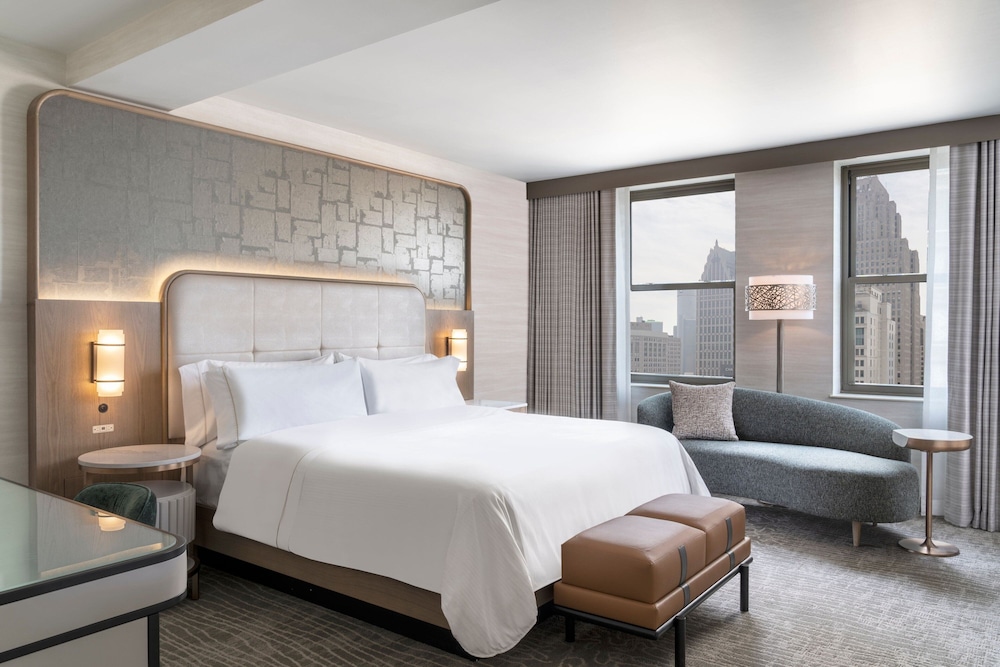 The Westin Book Cadillac Detroit — Hotel rooms in Detroit, Michigan