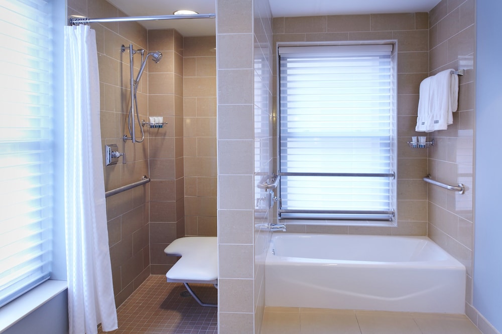 The Westin Book Cadillac Detroit — Hotel rooms in Detroit, Michigan