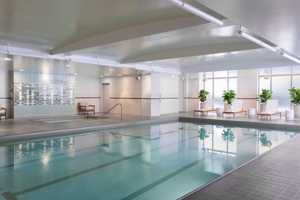 The Westin Book Cadillac Detroit — Swimming pool in Detroit, Michigan