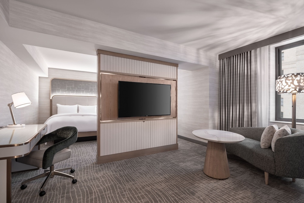 The Westin Book Cadillac Detroit — Hotel rooms in Detroit, Michigan