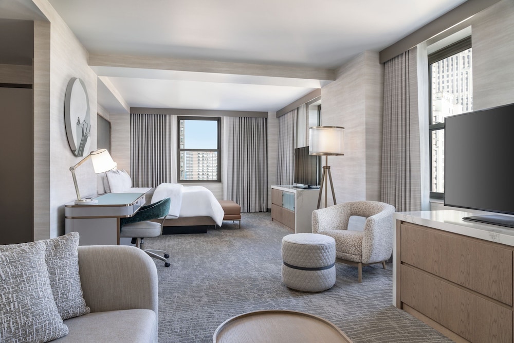 The Westin Book Cadillac Detroit — Hotel rooms in Detroit, Michigan