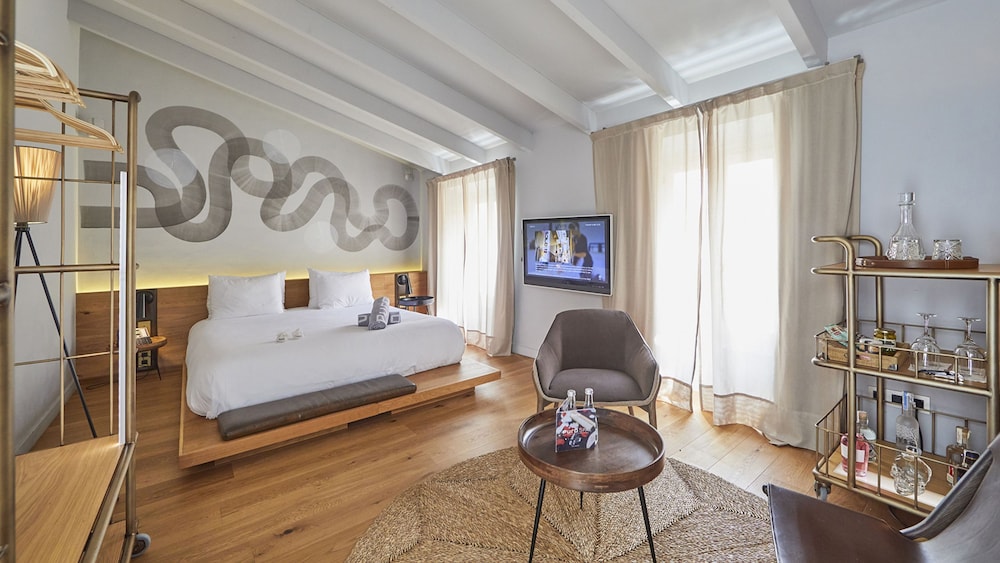 Puro Oasis Urban Hotel — Hotel rooms in Palma de Mallorca, Balearic Islands