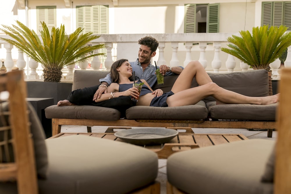 Puro Oasis Urban Hotel — Restaurant & bars in Palma de Mallorca, Balearic Islands