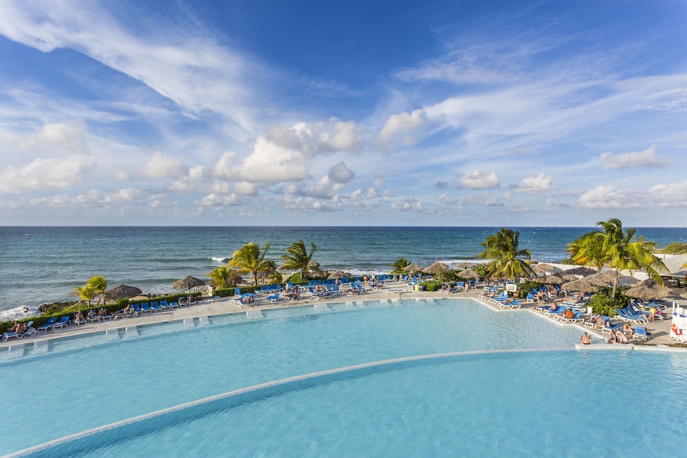 Grand Palladium Lady Hamilton Resort & Spa All Inclusive — Main photo in Lucea