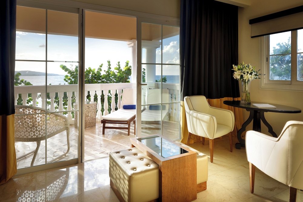 Grand Palladium Lady Hamilton Resort & Spa All Inclusive — Hotel rooms in Lucea