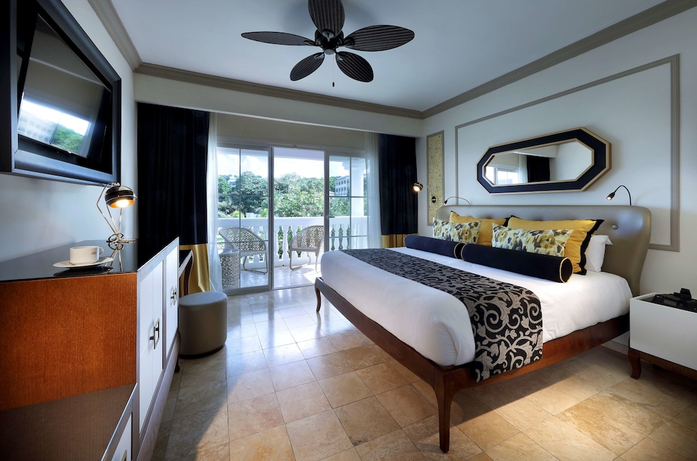Grand Palladium Lady Hamilton Resort & Spa All Inclusive — Hotel rooms in Lucea