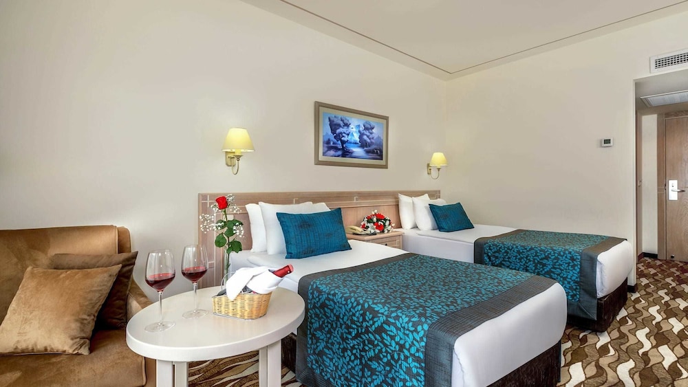 Ma Biche Kemer by Werde Hotels - All inclusive — Hotel rooms in Kemer