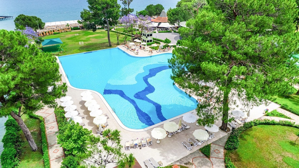Ma Biche Kemer by Werde Hotels - All inclusive — Swimming pool in Kemer