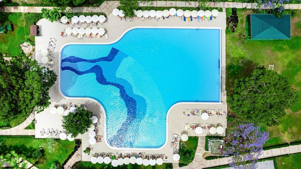 Ma Biche Kemer by Werde Hotels - All inclusive — Swimming pool in Kemer