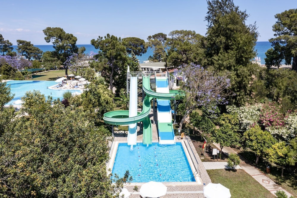 Ma Biche Kemer by Werde Hotels - All inclusive — Swimming pool in Kemer
