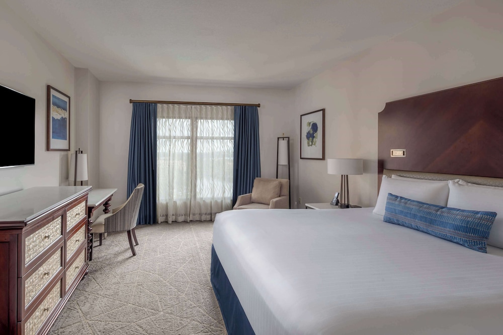 Wyndham Grand Orlando Resort Bonnet Creek — Hotel rooms in Orlando, Florida