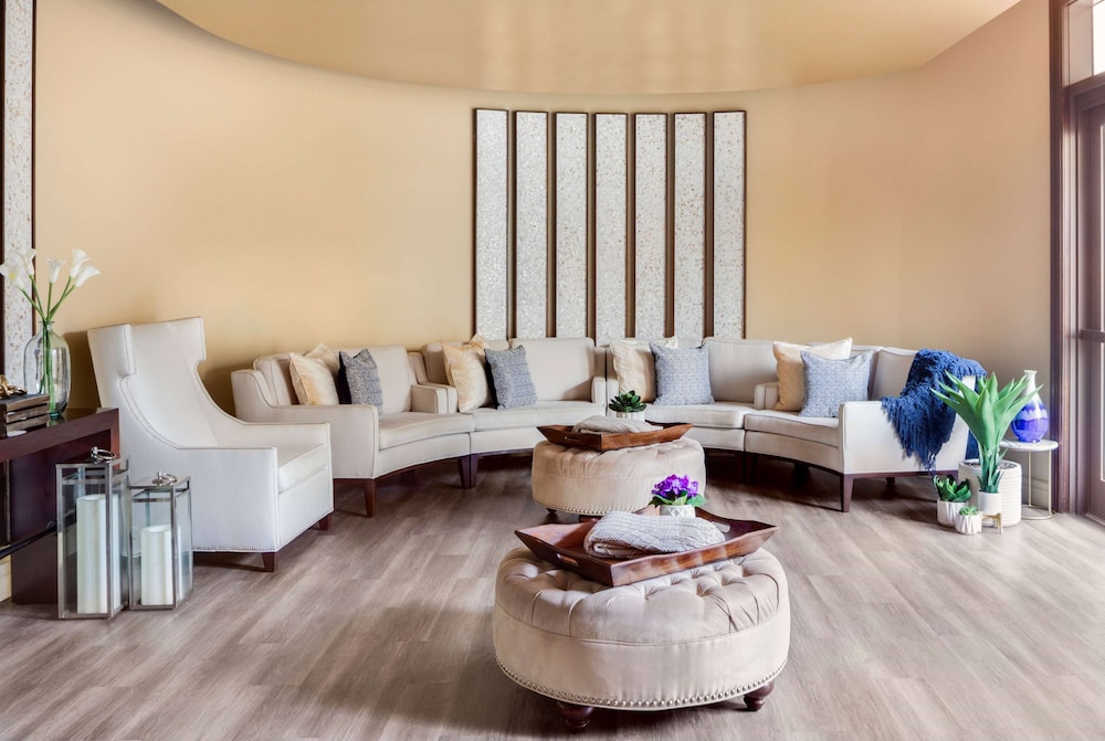 Wyndham Grand Orlando Resort Bonnet Creek — Hotel rooms in Orlando, Florida