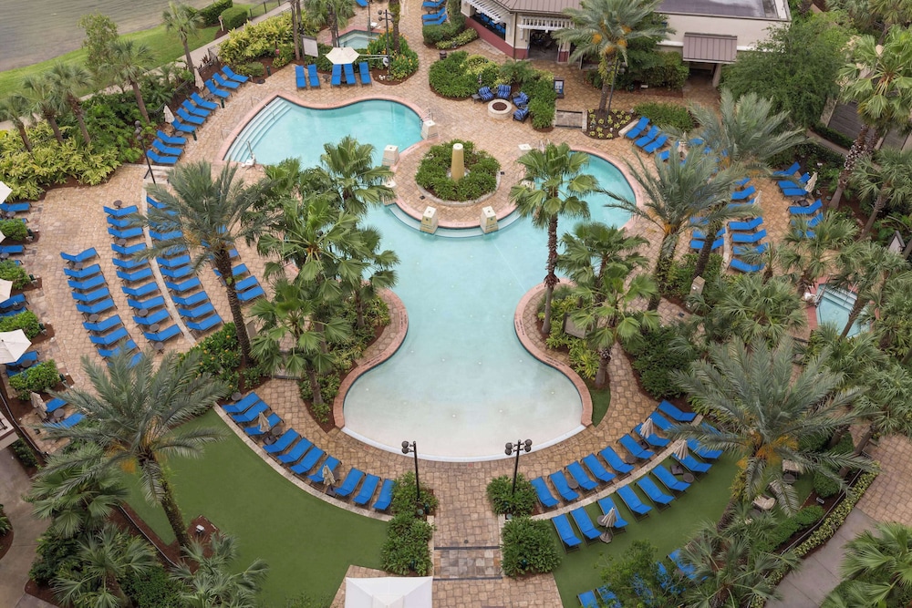 Wyndham Grand Orlando Resort Bonnet Creek — Swimming pool in Orlando, Florida