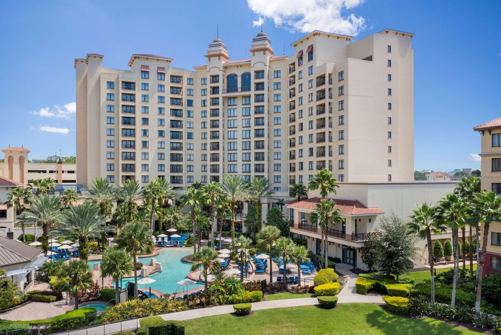 Wyndham Grand Orlando Resort Bonnet Creek — Hotel building in Orlando, Florida