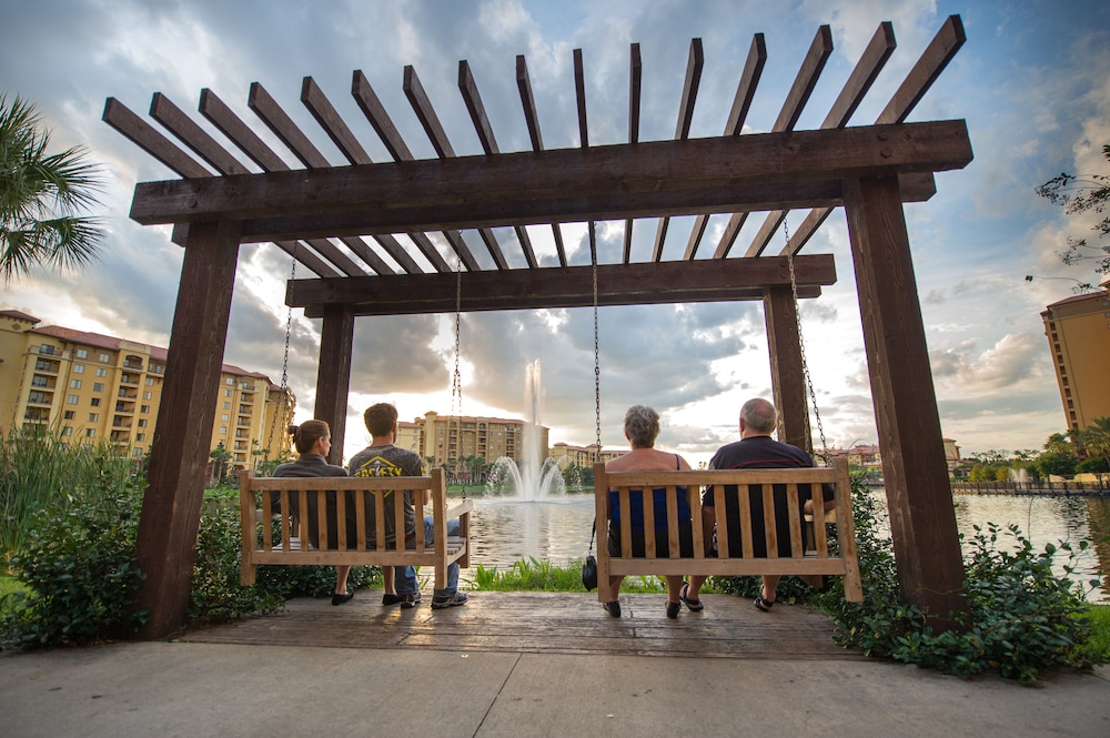Wyndham Grand Orlando Resort Bonnet Creek — Restaurant & bars in Orlando, Florida