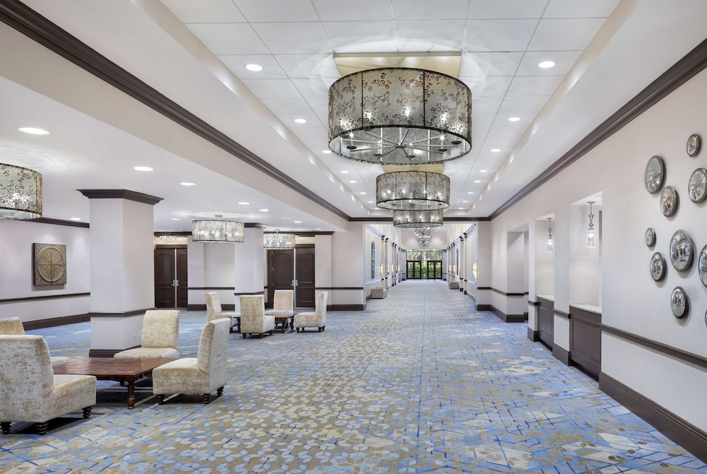 Wyndham Grand Orlando Resort Bonnet Creek — Hotel building in Orlando, Florida