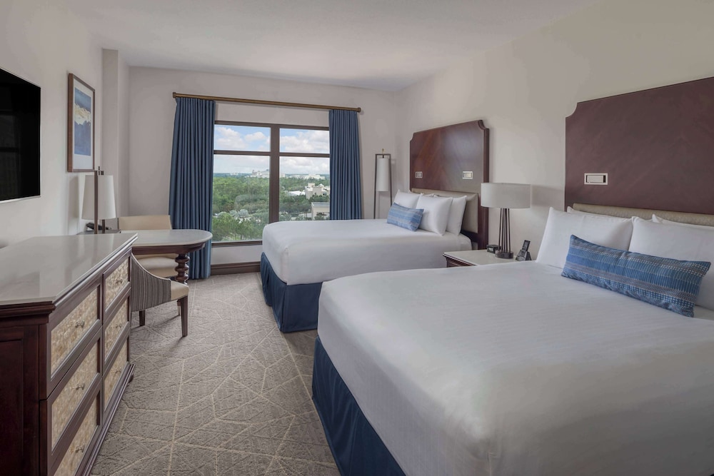 Wyndham Grand Orlando Resort Bonnet Creek — Hotel rooms in Orlando, Florida
