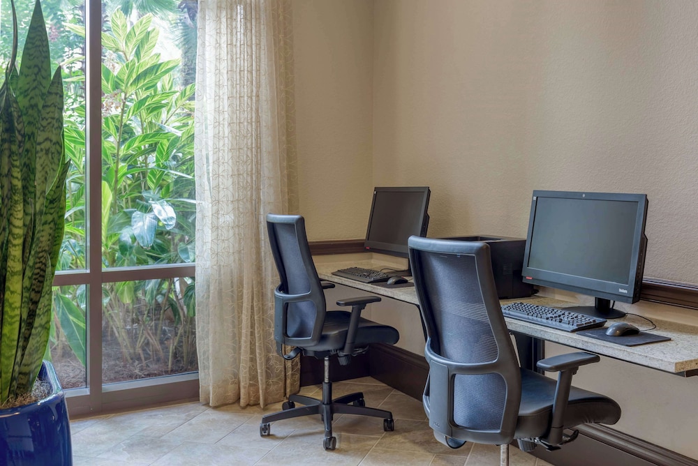 Wyndham Grand Orlando Resort Bonnet Creek — Hotel building in Orlando, Florida