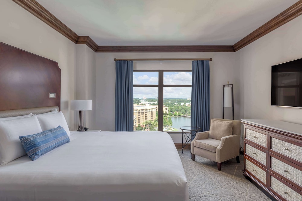 Wyndham Grand Orlando Resort Bonnet Creek — Hotel rooms in Orlando, Florida