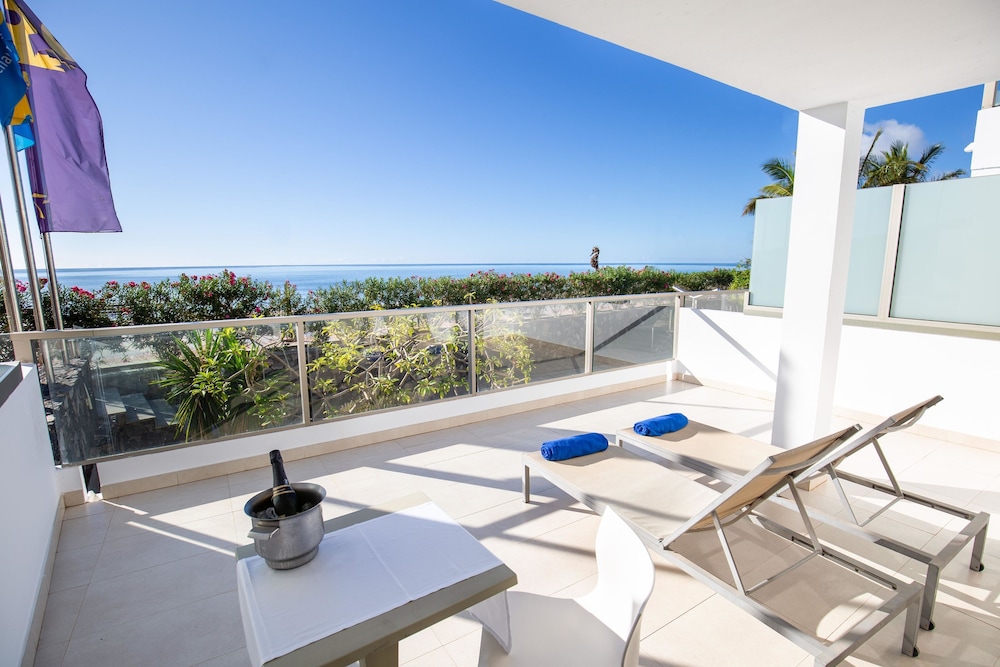 R2 Bahía Playa Design Hotel & Spa Wellness - Adults Only — Hotel rooms in Tarajalejo, Canary Islands