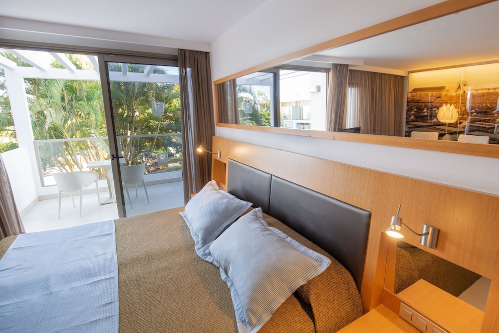 R2 Bahía Playa Design Hotel & Spa Wellness - Adults Only — Hotel rooms in Tarajalejo, Canary Islands