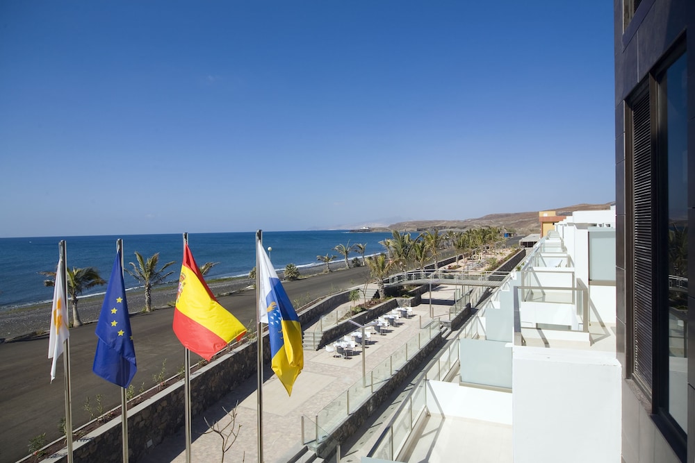R2 Bahía Playa Design Hotel & Spa Wellness - Adults Only — Hotel building in Tarajalejo, Canary Islands
