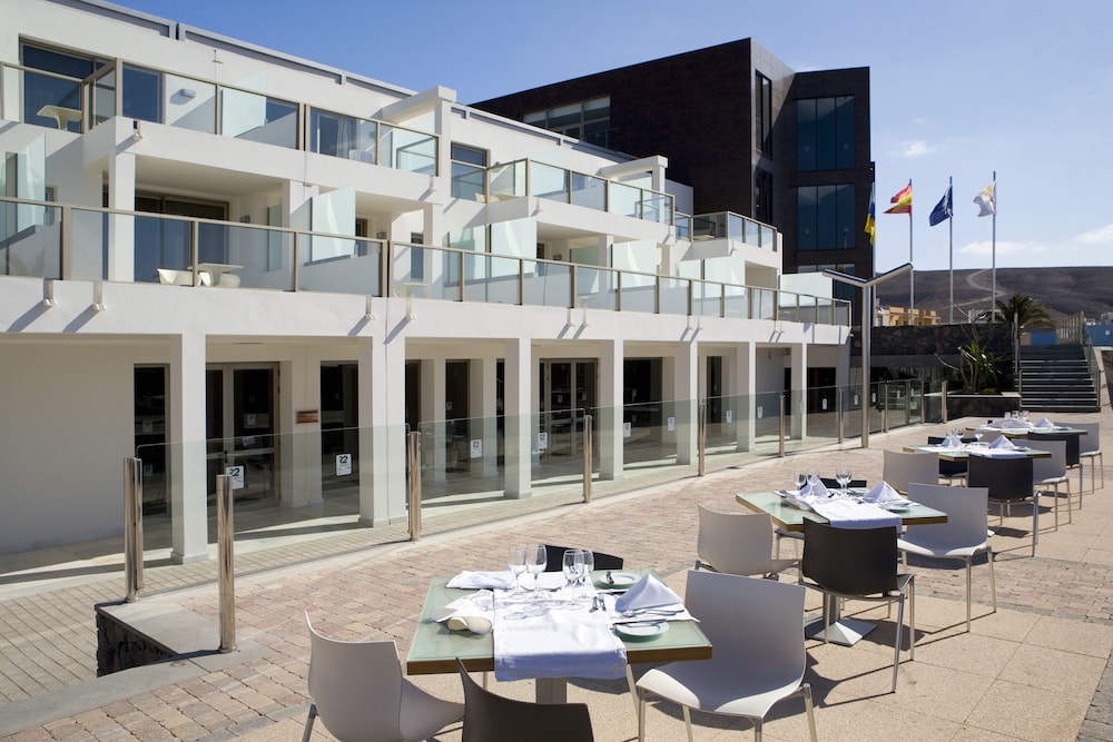 R2 Bahía Playa Design Hotel & Spa Wellness - Adults Only — Restaurant & bars in Tarajalejo, Canary Islands