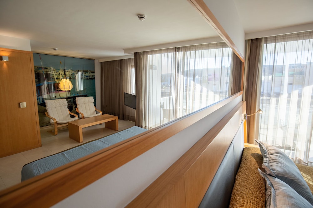 R2 Bahía Playa Design Hotel & Spa Wellness - Adults Only — Hotel rooms in Tarajalejo, Canary Islands