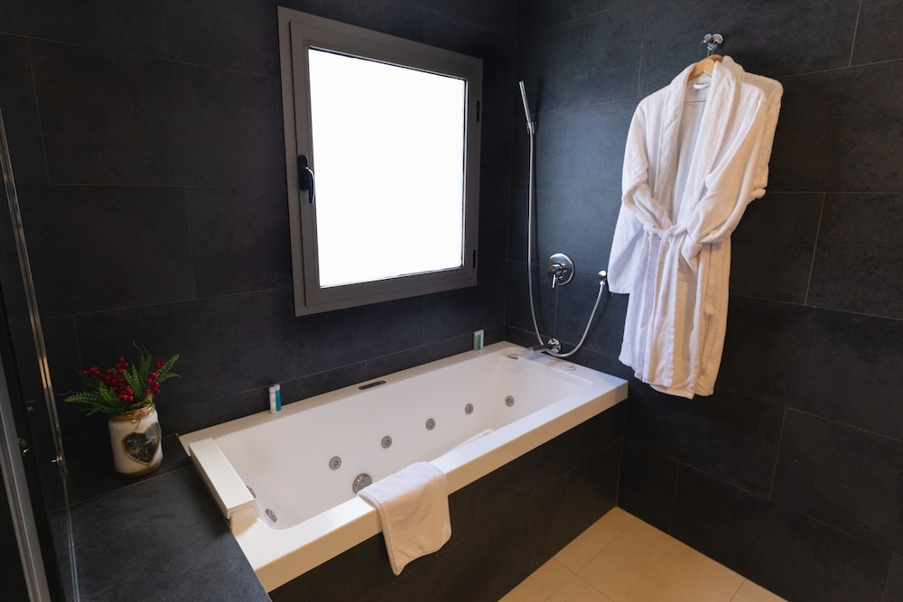 R2 Bahía Playa Design Hotel & Spa Wellness - Adults Only — Hotel rooms in Tarajalejo, Canary Islands