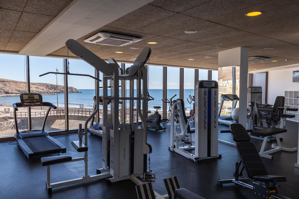R2 Bahía Playa Design Hotel & Spa Wellness - Adults Only — Sports & recreation in Tarajalejo, Canary Islands