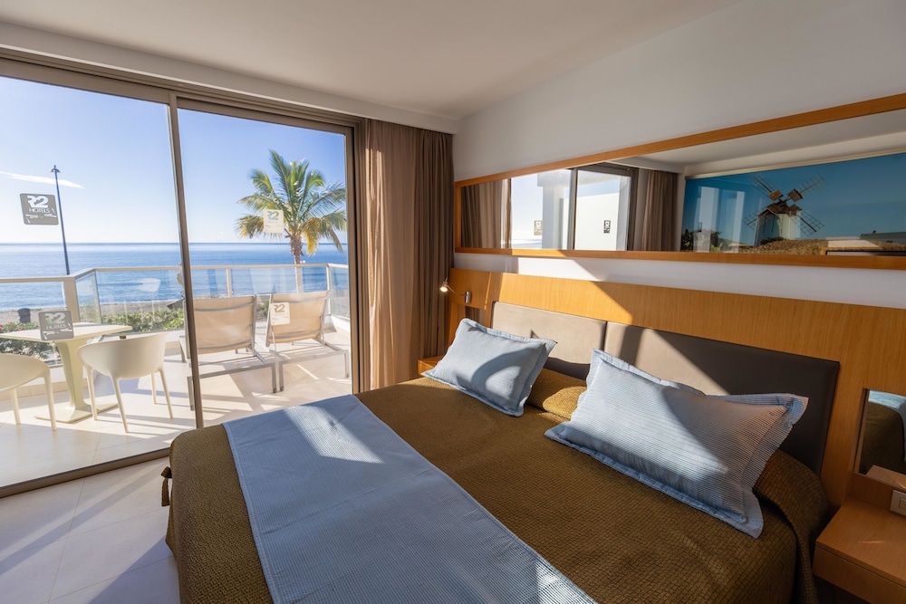 R2 Bahía Playa Design Hotel & Spa Wellness - Adults Only — Hotel rooms in Tarajalejo, Canary Islands