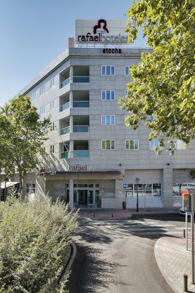 Rafaelhoteles Atocha - zdjęcie 2