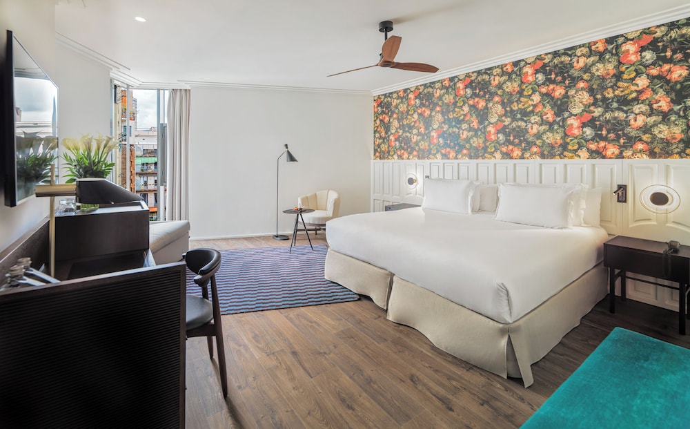 H10 Casanova — Hotel rooms in Barcelona, Catalonia