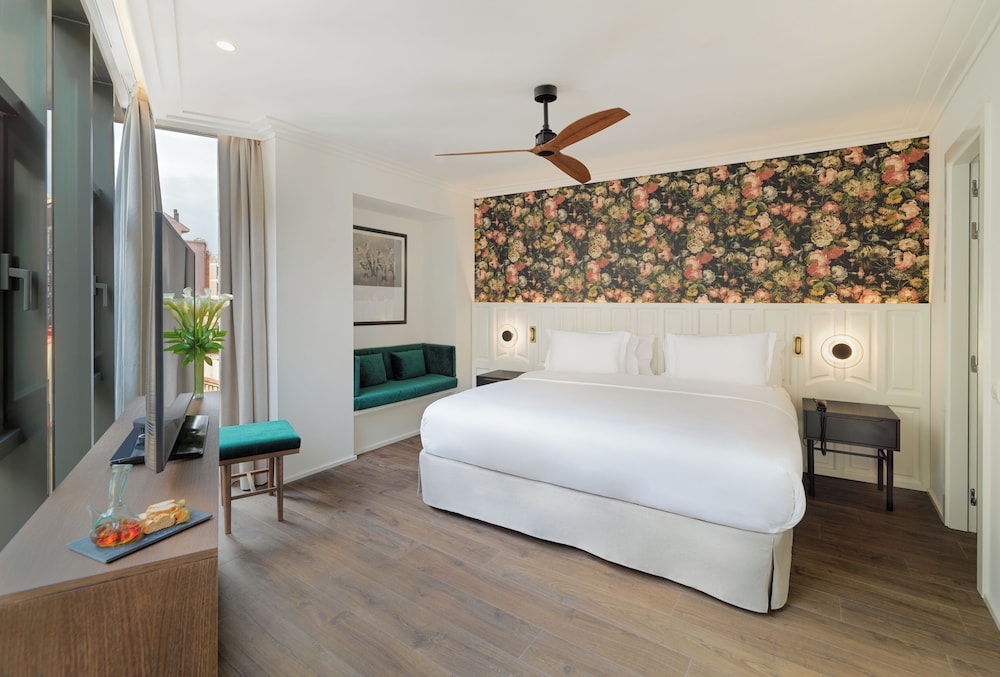 H10 Casanova — Hotel rooms in Barcelona, Catalonia
